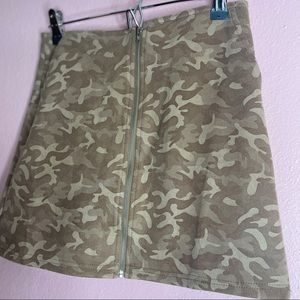 Wild Honey camo tan skirt